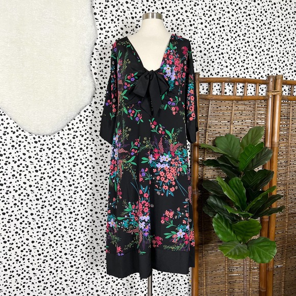 Trina Turk Dresses & Skirts - Trina Turk | Floral Print Black Bow Plus Size 3/4 Sleeve Tunic Midi Dress 16